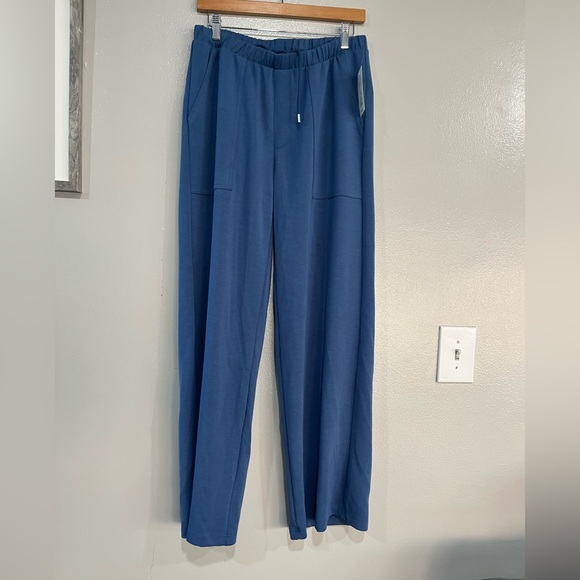 Women’s Mid a Rise Pull On Knit Utility Pants. Blue. M - Picture 10 of 14
